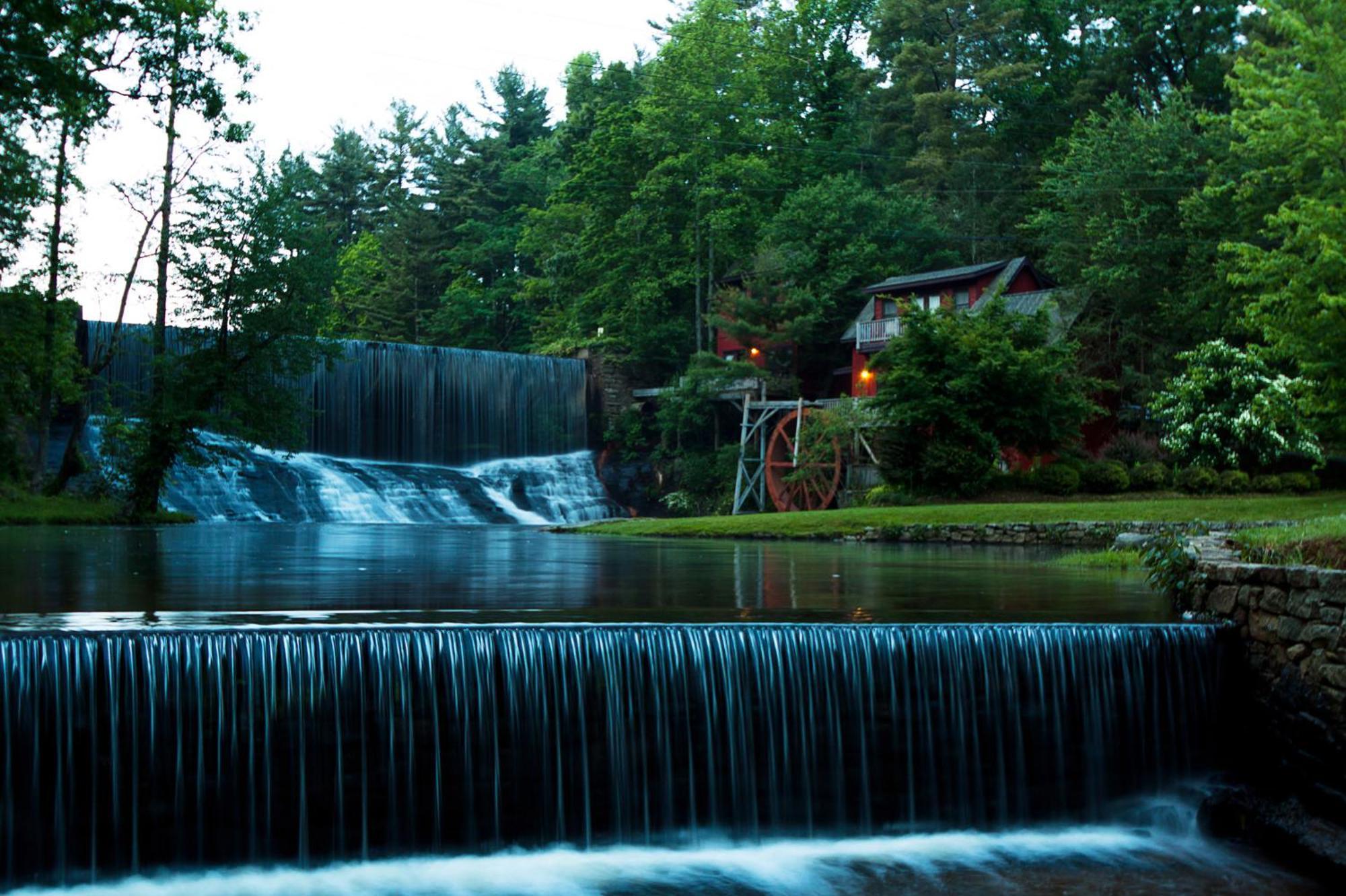 Highland Lake Inn & Resort - فلات روك المظهر الخارجي الصورة
