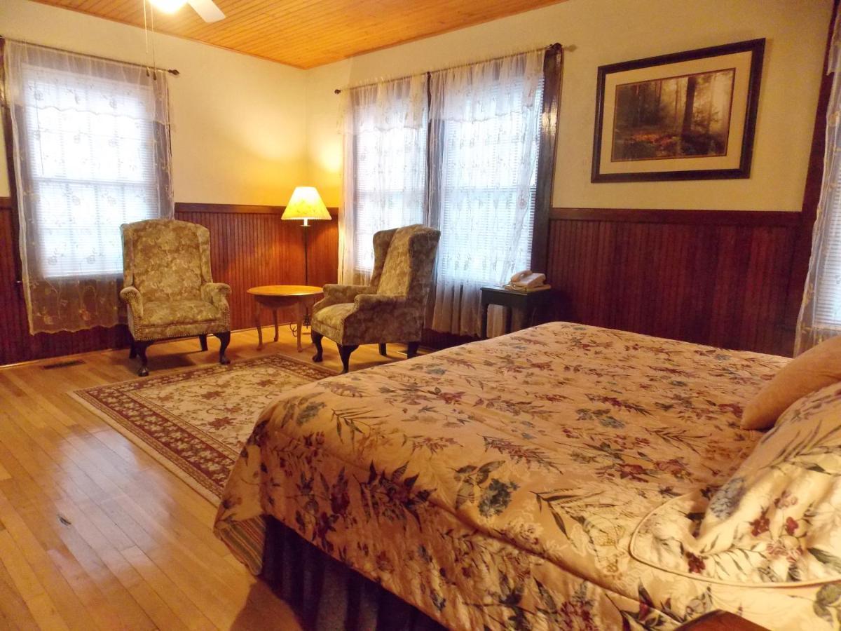 Highland Lake Inn & Resort - فلات روك المظهر الخارجي الصورة